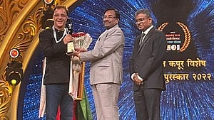 JP Dutta, Vidhu Vinod Chopra Feted With Prestigious Raj Kapoor Awards