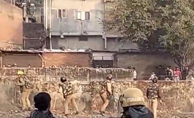 X/@PTI_News : Violence erupted in Uttarakhand's Haldwani on Thursday
