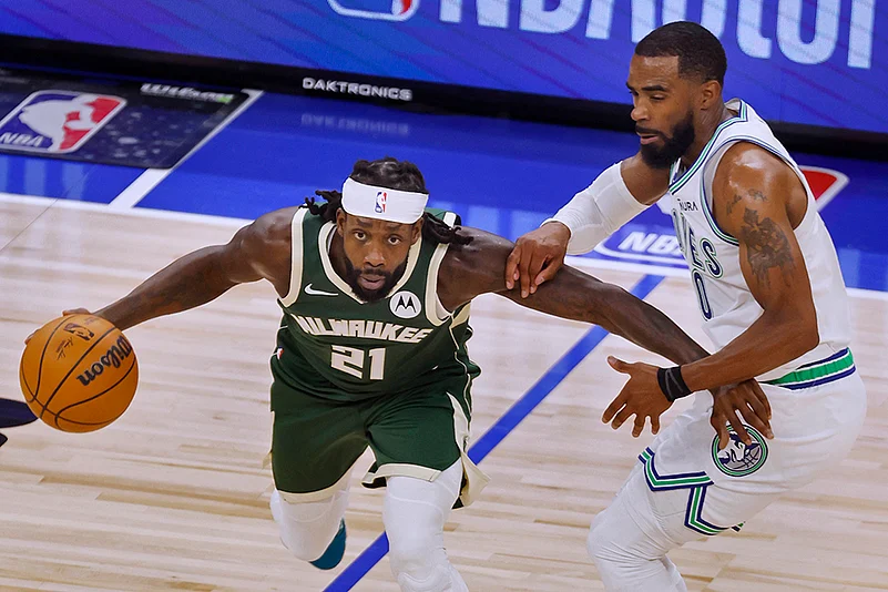 NBA 2023-24: Milwaukee Bucks vs Minnesota Timberwolves