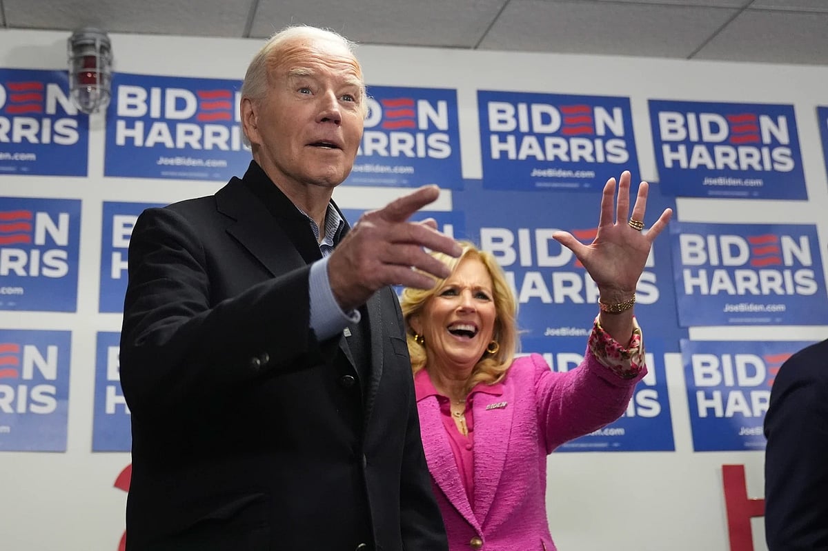 (AP Photo) : US President Joe Biden and first lady Jill Biden