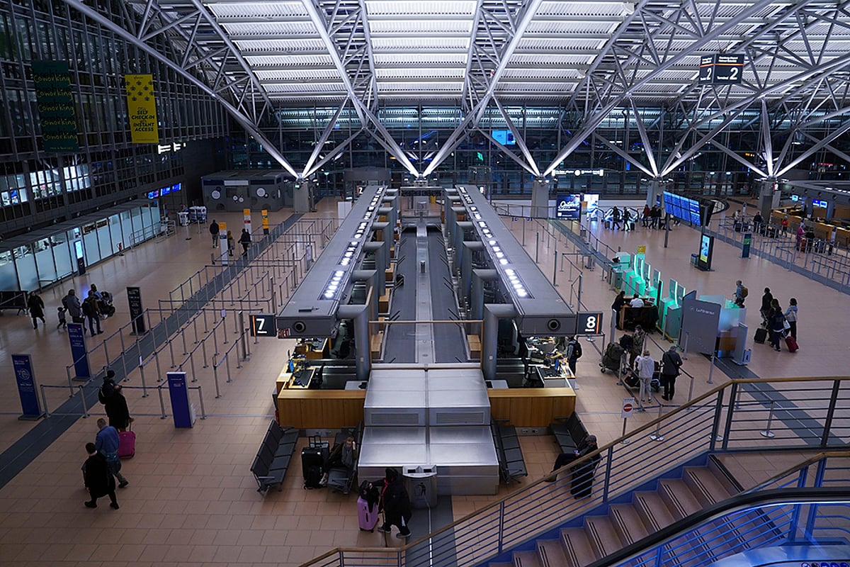 Lufthansa Cancels Hundreds Of Flights Amid Staff Walkout At Five German Airports