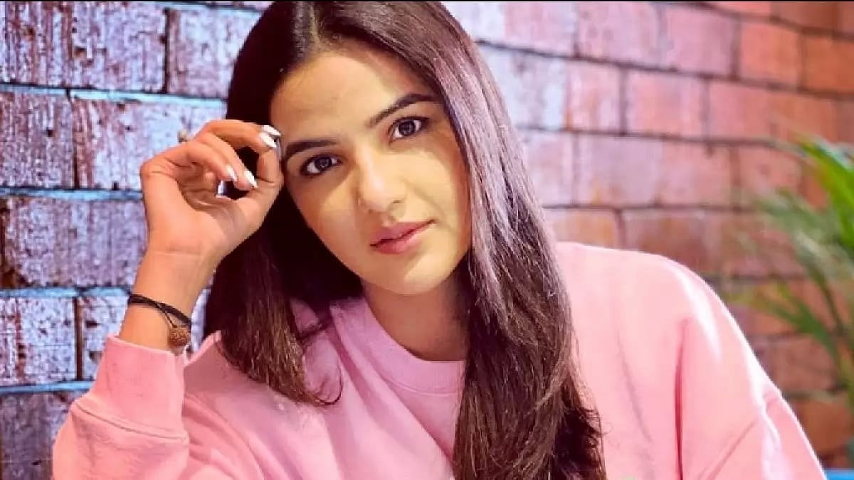 Instagram : Jasmine Bhasin