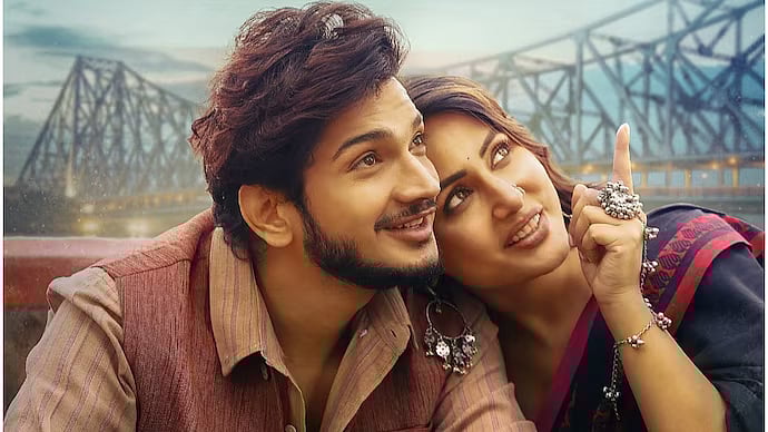 Instagram : Munawar Faruqui, Hina Khan In A Still From ‘Halki Halki Si’