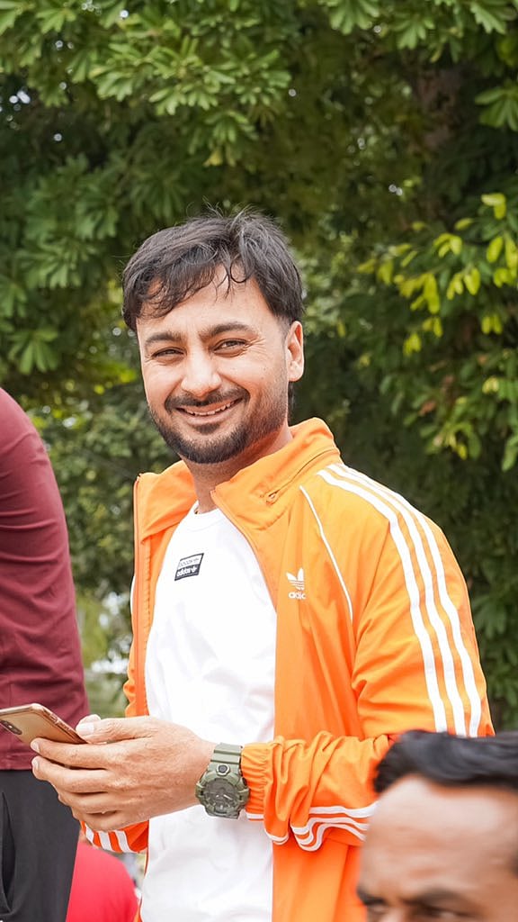 X/@BuntyBains : Punjabi music composer Bunty Bains. |