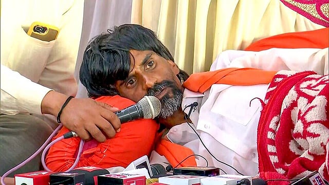 ‘Devendra Fadnavis Wants To Kill Me’: Maratha Quota Activist Manoj Jarange