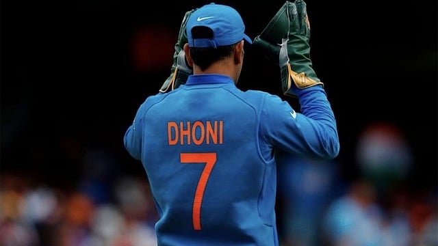 MS Dhoni Reveals Mystery Behind Jersey No.7 - Watch