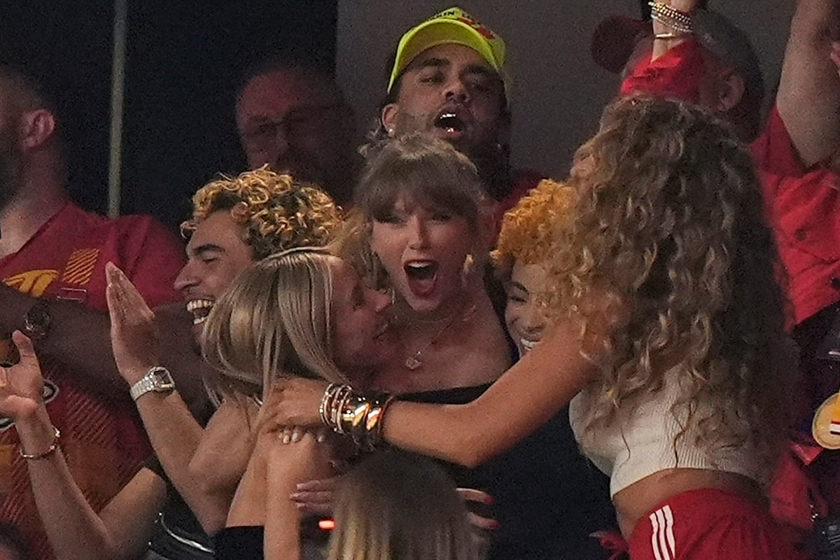 Super Bowl 2024: Taylor Swift Cheers Boyfriend Travis Kelce In Epic Kansas City Chiefs Vs San Francisco 49ers NFL Showdown - In Pics