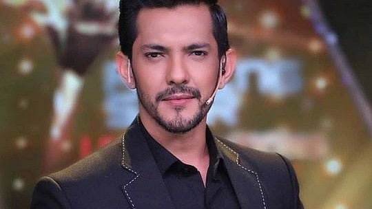 Gulf News : Aditya Narayan