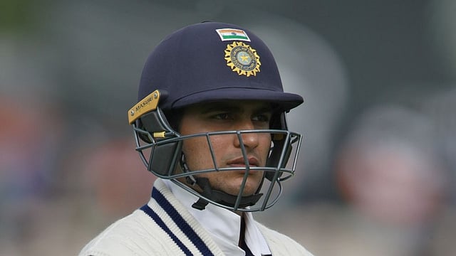 IND Vs ENG, 2nd Test: Shubman Gill Injures His Finger, Won't Take Field On Day 4 At Visakhapatnam