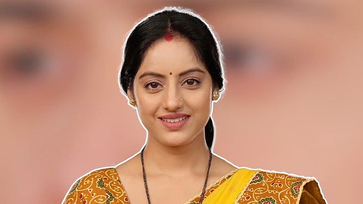 Instagram : Deepika Singh