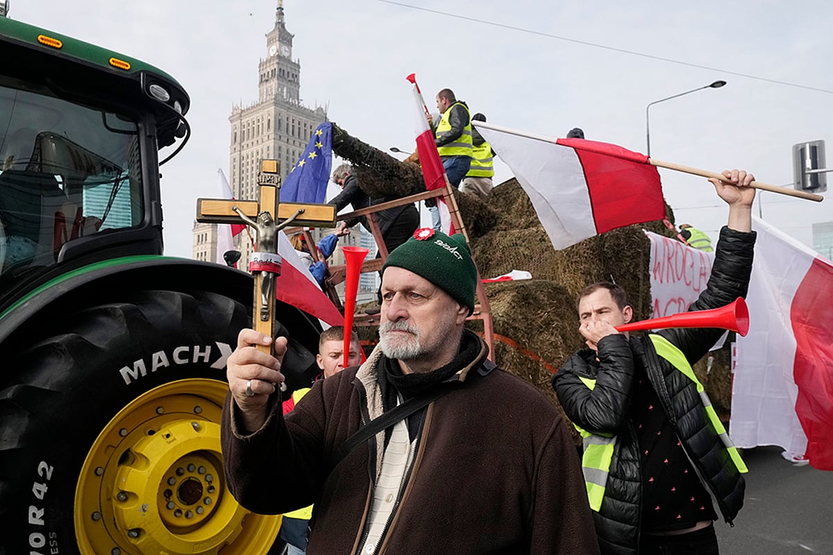 In Pictures: Farmers In Poland Stage Protest Against EU's Green Policies And Food Imports