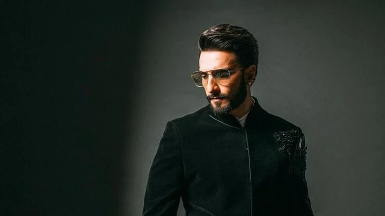 Ranveer Singh issues an apology after receiving criticism for mimicking Rishab Shetty's Kantara Daiva scene - Instagram