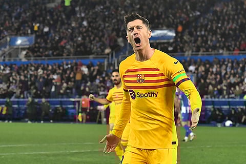 La Liga: FC Barcelona Beat Alaves