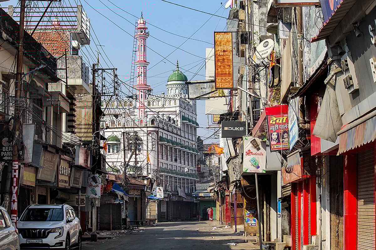 In Photos: Curfew At Banbhoolpura Area In Haldwani