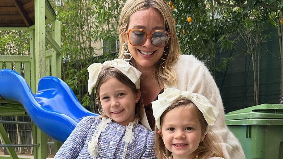 Instagram : Hilary Duff with Mae James and Banks Violet