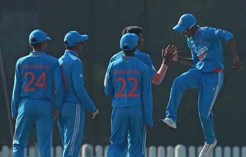 X/Saabir_Saabu1a : Indian U-19 cricket team