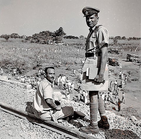 Site of a derailed train in Maharashtra 