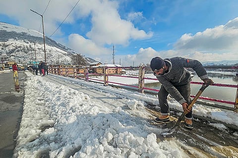 Snowfall in Baramulla