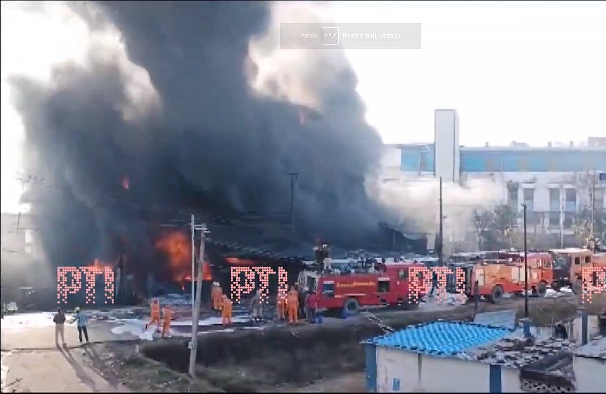 Twitter/PTI : A sudden and intense fire at a cosmetic factory in Himachal Pradesh's Solan district has left 32 workers trapped.