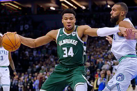 NBA 2023-24: Milwaukee Bucks vs Minnesota Timberwolves