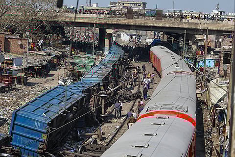 Goods train derails in Delhi