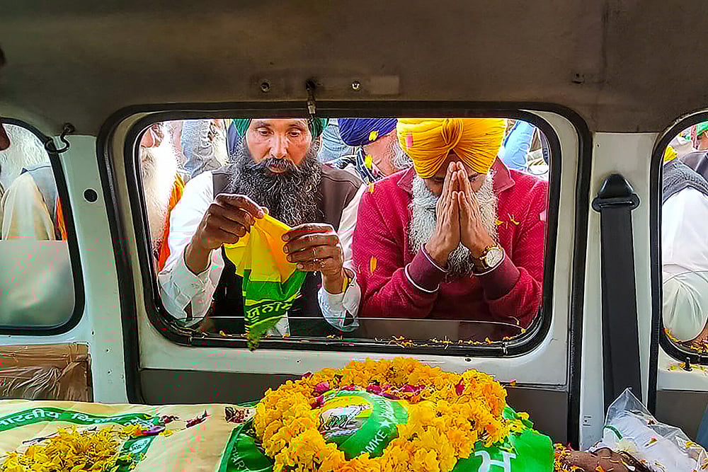 | Photo: PTI : Tribute to Shubh Karan Singh