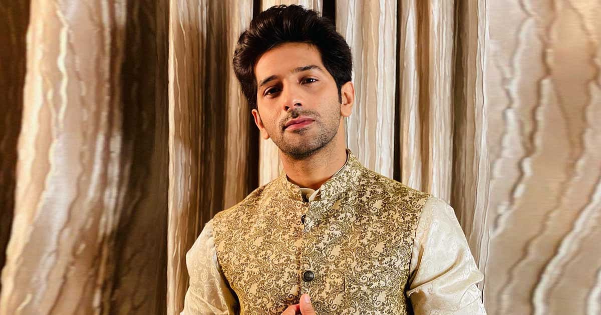 Instagram : Vardhan Puri