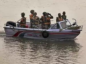 Uttar Pradesh: Dial-112 Police Service Keeps Pilgrims Safe On Water