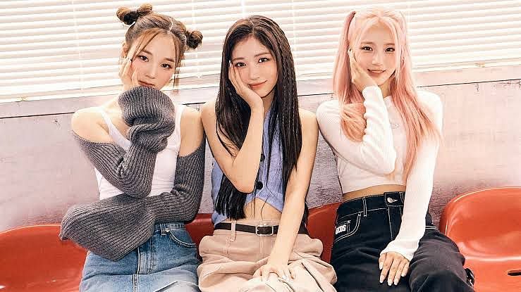 X (Twitter) : LIMELIGHT