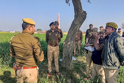 Two minor girls commit suicide