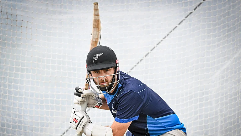 New Zealand batter Kane Williamson practises ahead of their first Test against Australia in Wellington. - X/BlackCaps