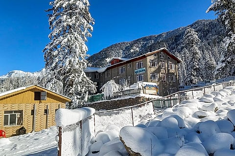Snowfall in Pahalgam