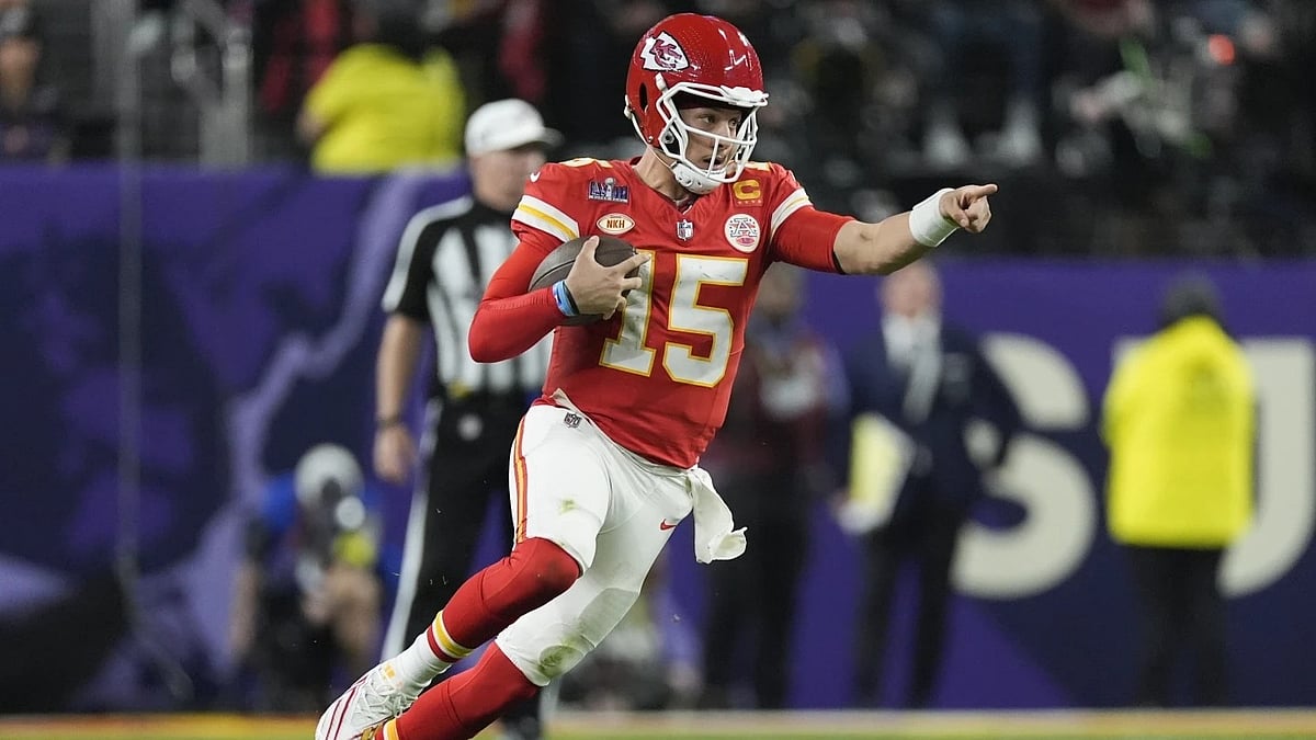 Photo - AP : Kansas City Chiefs quarterback Patrick Mahomes in action at the Super Bowl 2024.