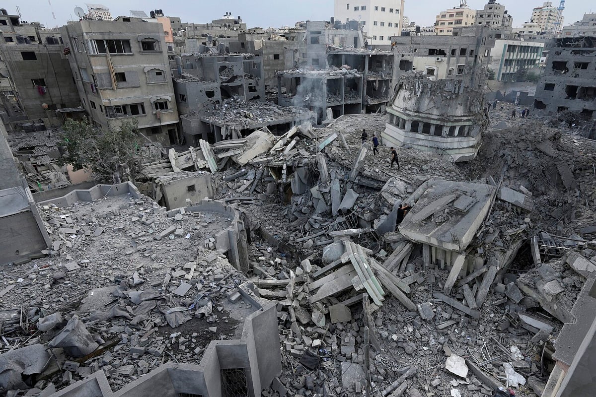 AP : Israeli airstrike leaves trail of destruction in Gaza. |