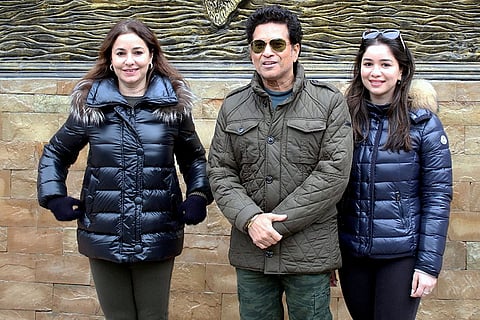 Sachin Tendulkar visits Aman Setu bridge