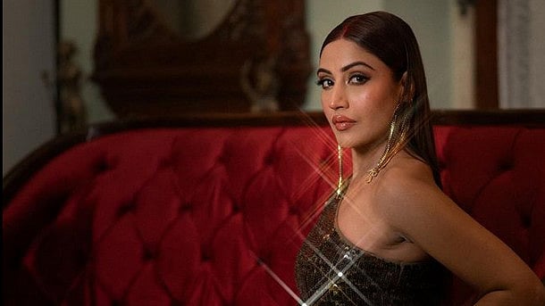 Instagram : Surbhi Chandna