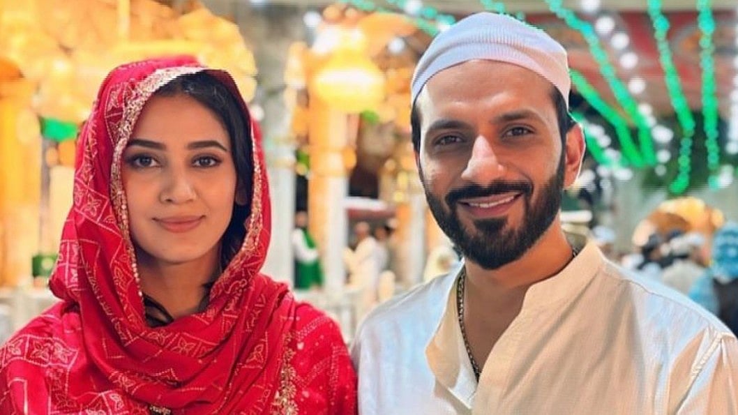 Instagram : Ali Merchant with his Wife