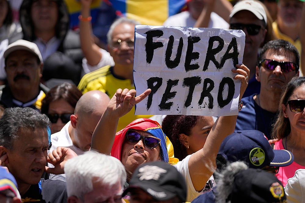 | Photo: AP/Fernando Vergara : Colombia Protest