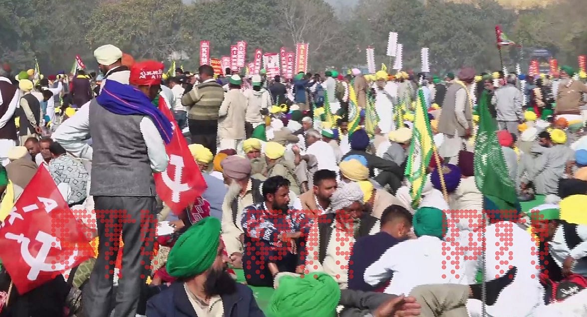 PTI : Farmers in large numbers gathered at the Ramlila Ground to take part in Kisan Mazdoor Mahapanchayat