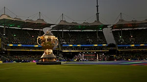 AP Photo : IPL trophy.