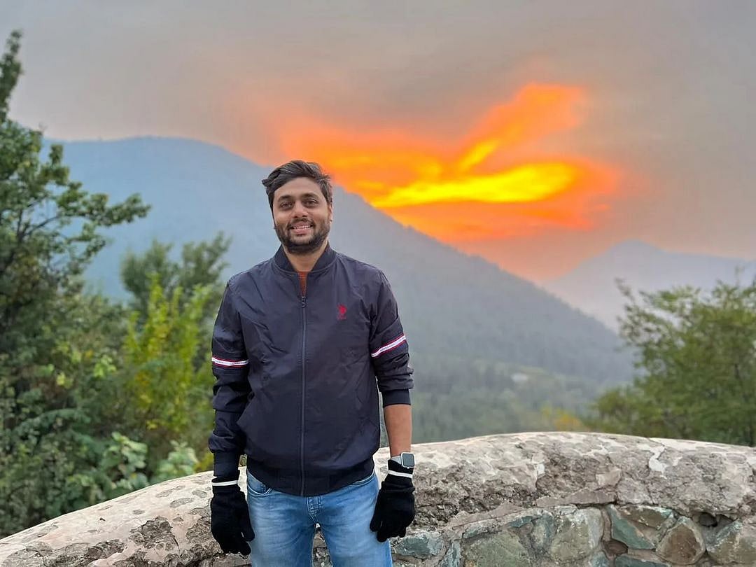 Instagram : Saurabh Bhave