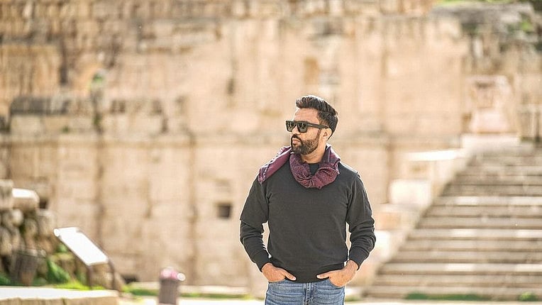 Instagram : Ali Abbas Zafar