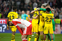 Photo: AP/Matthias Schrader : German Bundesliga Soccer Match