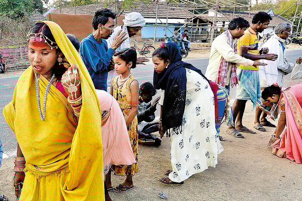 Photos: Tribhuvan Tiwari : The Unusual Tribe: India’s tribal marriage customs and rituals exhibit diverse practices, varying between clans and villages
