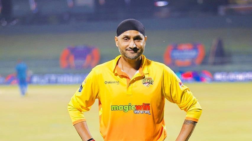 Legends Cricket Trophy  : Harbhajan Singh is spearheading Dubai Giants in the second season of Legends Cricket Trophy.