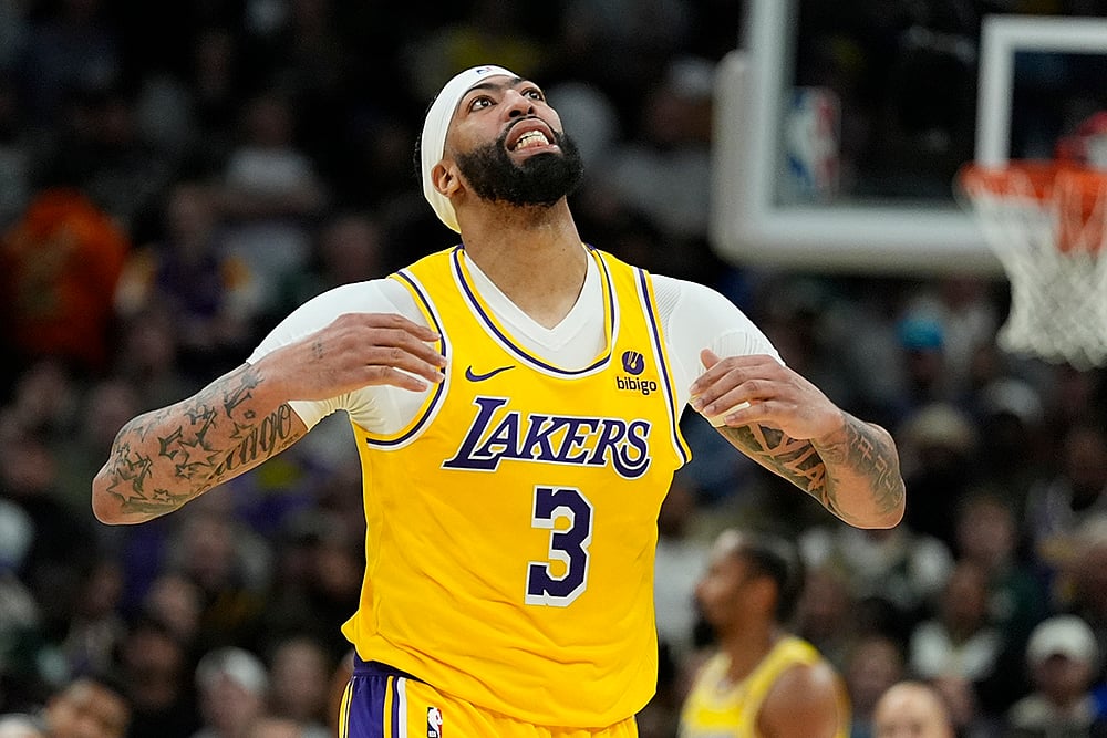 | Photo: AP/Morry Gash : NBA 2023-24: Los Angeles Lakers Vs Milwaukee Bucks