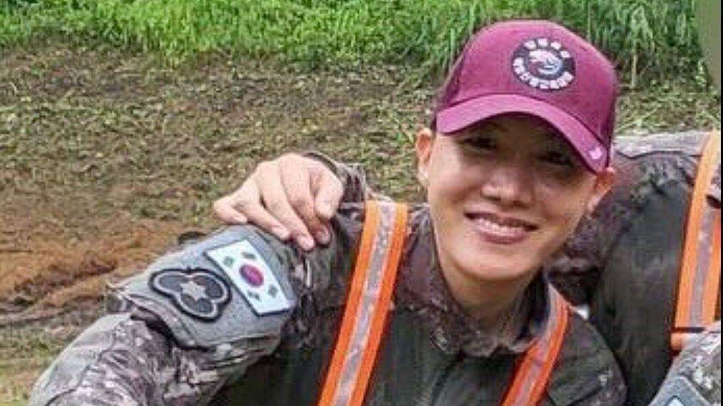 X (Twitter) : BTS Member J-Hope 