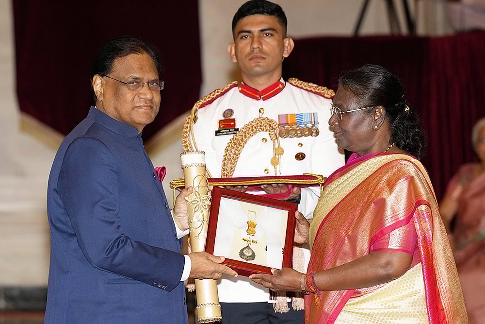 | Photo: PTI/Shahbaz Khan : Bharat Ratna