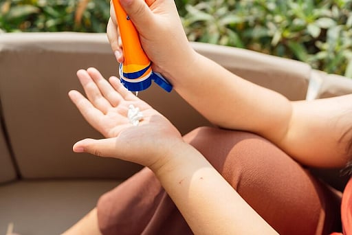 The 5 Best Sunscreens for Combination Skin in India (2024) 
