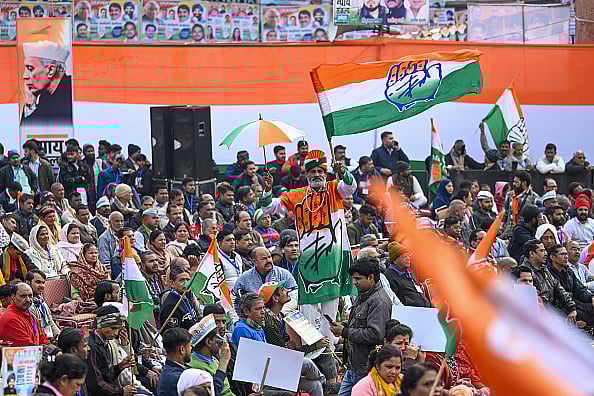 Getty Images : Congress supporters seen during Nyay Sankalp workers' convention at Ramlila Ground, Geeta Colony on February 3, 2024 in New Delhi